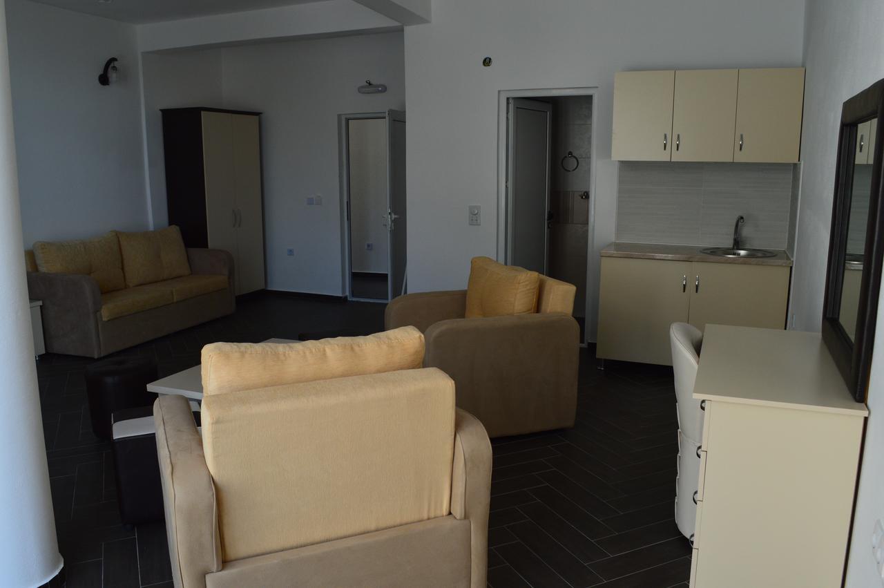 דוברה וודה Novalic Hotel מראה חיצוני תמונה