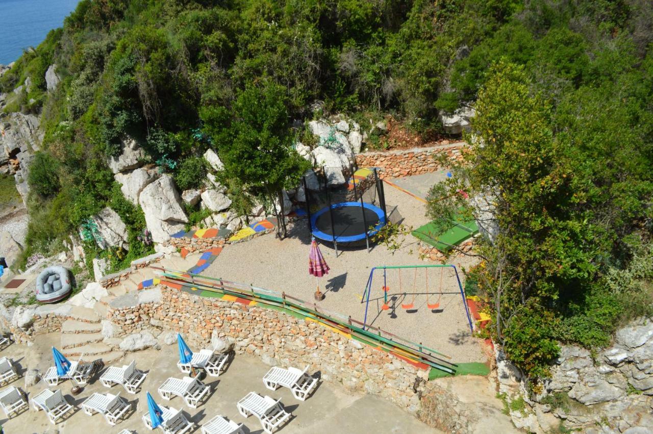 דוברה וודה Novalic Hotel מראה חיצוני תמונה
